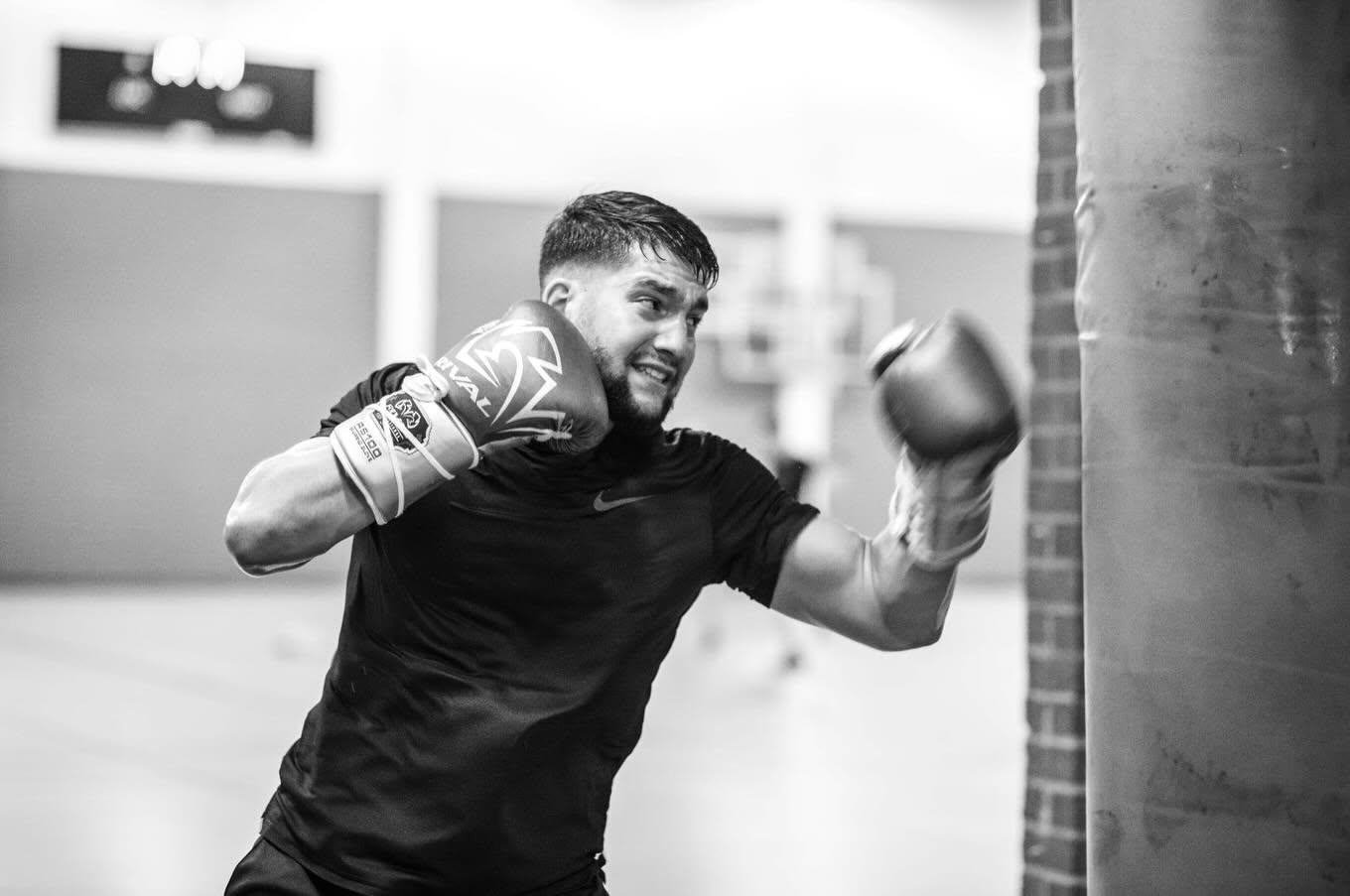 Travail au sac lourd à EHM Boxing Club